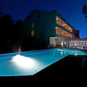 **** Hotel Sveti Kriz Kroatië